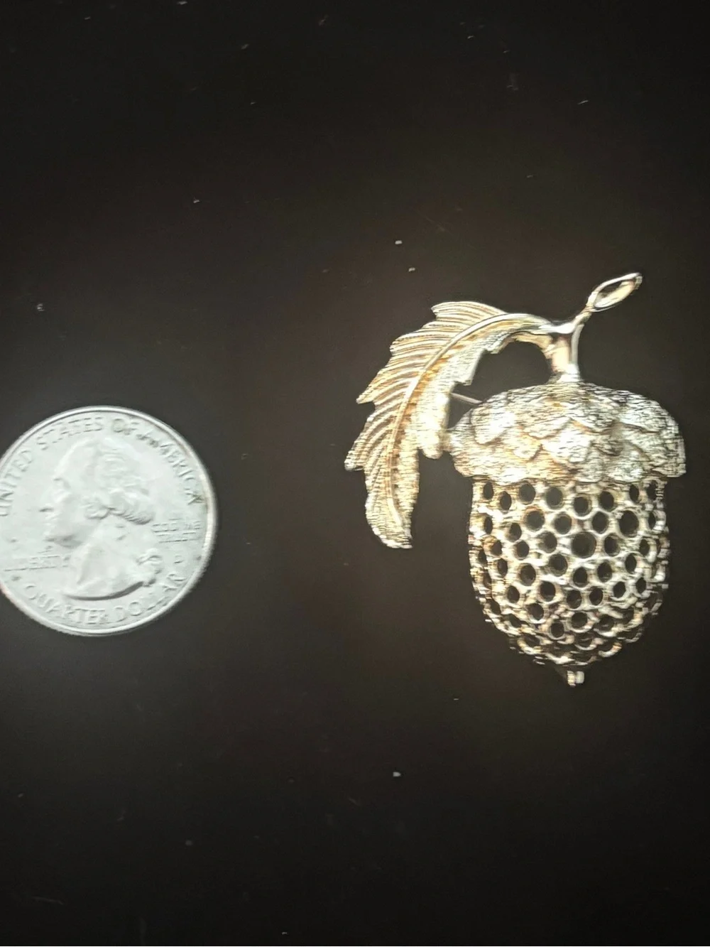 Sarah Coventry Goldtone Acorn Brooch retro vintage
